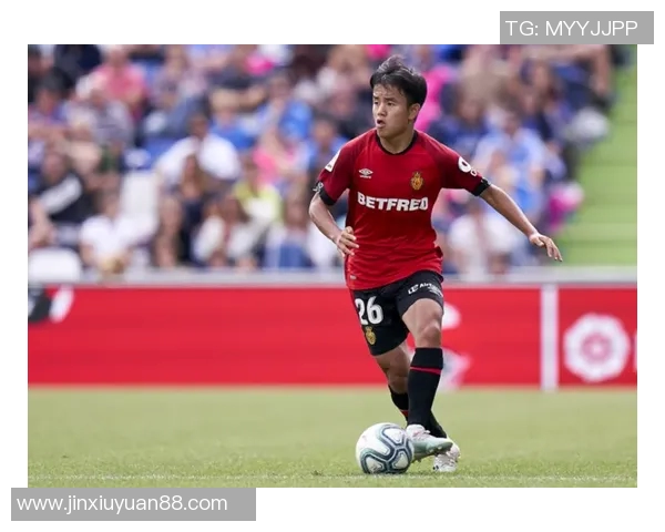 西甲最佳阵容足球明星盘点展现足坛传奇与新星风采 西甲最佳阵容足球明星盘点展现足坛传奇与新星风采